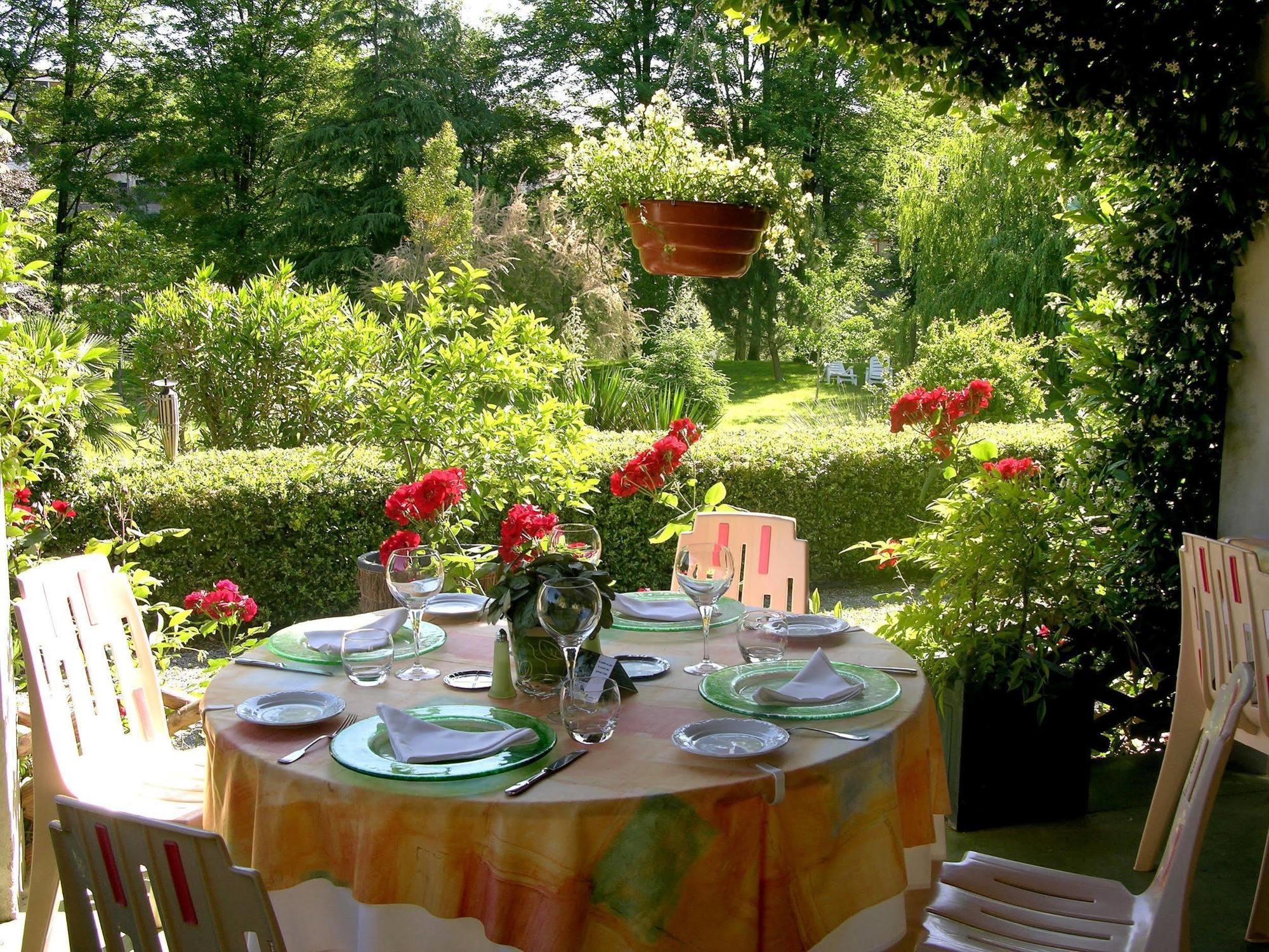 Logis Hotel Restaurant Les Norias Cazilhac  Dış mekan fotoğraf